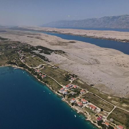 Apartments Horvat On Island Pag Vlasici Exterior photo