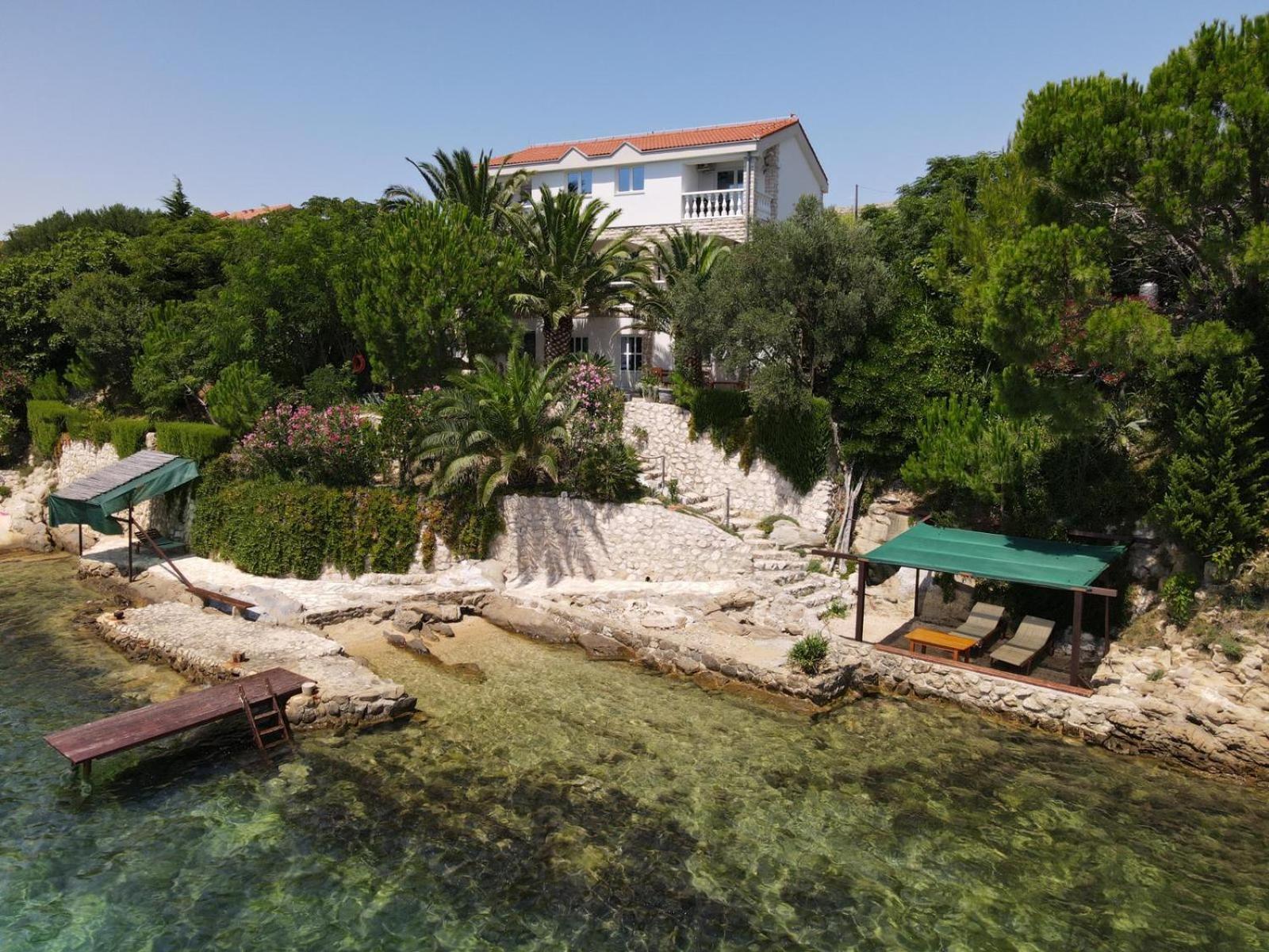 Apartments Horvat On Island Pag Vlasici Exterior photo