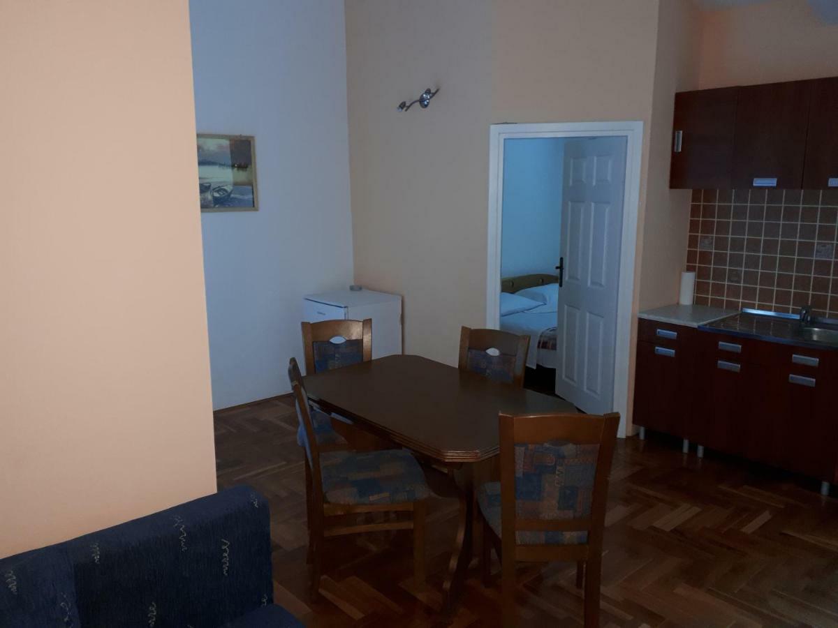 Apartments Horvat On Island Pag Vlasici Exterior photo